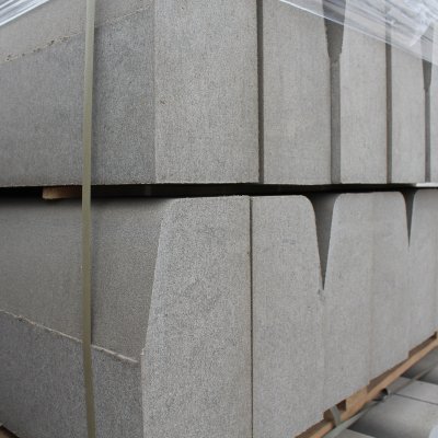 Борт дорожный